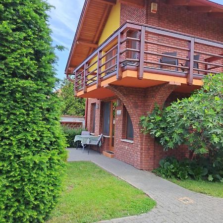 Rozmaring Apartmanok Gyula Bagian luar foto